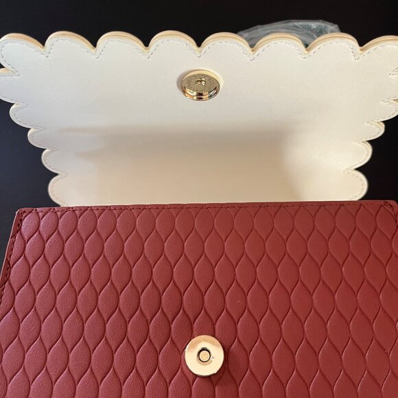 🚦Loungefly Disney Dumbo Floral Crossbody Bag New! - Picture 8 of 10